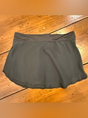 Women’s Run Rabbit Skort